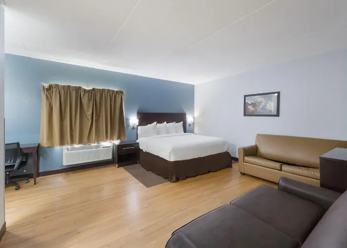 Hometowne Studios By Red Roof San Antonio - Seaworld Northwest